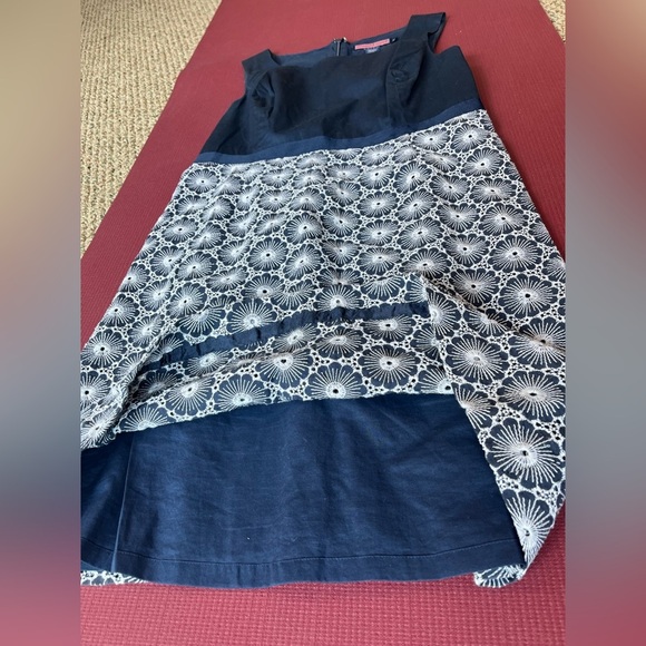 Vineyard Vines Womens Embroidered Sleeveless Dress Size 10 Lined Blue White Navy - Picture 6 of 10